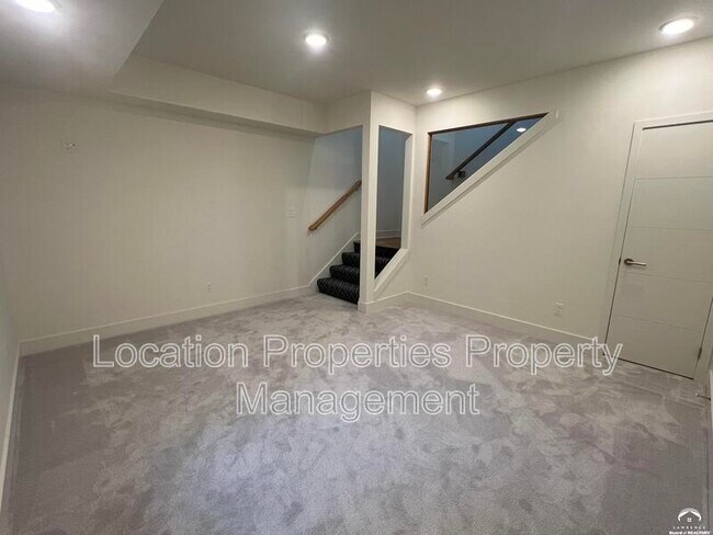 Building Photo - 1840 Quail Creek Dr