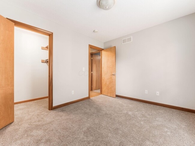 Building Photo - 532 Radcliff Dr