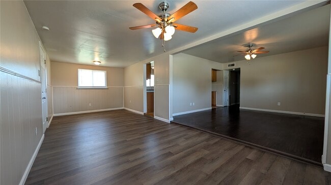 Building Photo - 303 Eggering Dr