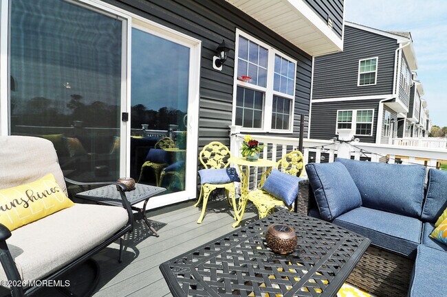 Building Photo - 16 Baybreeze Dr
