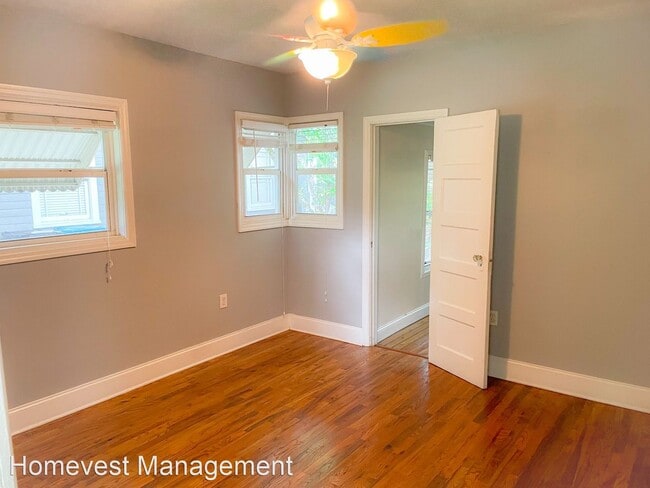 Building Photo - 3 br, 1 bath House - 1312 N Fern Creek Avenue