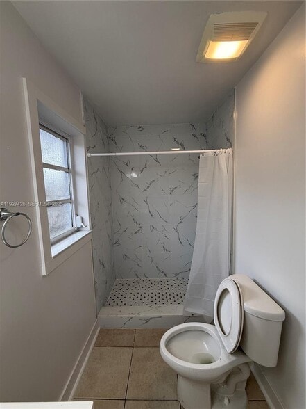 Building Photo - 1149 W 26th St