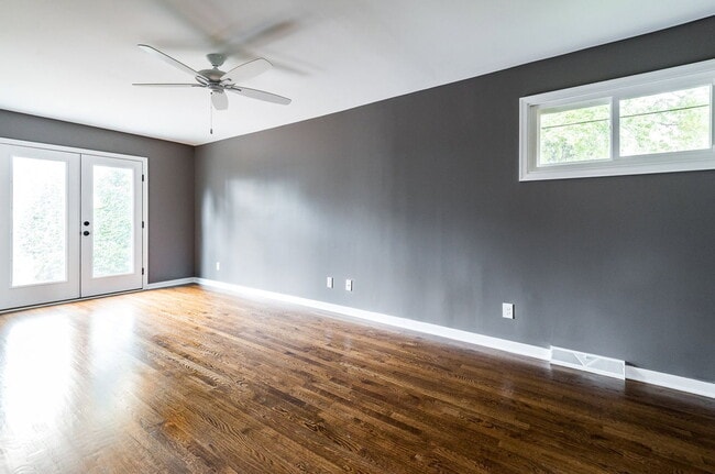 Building Photo - 4808 Hanover Ave