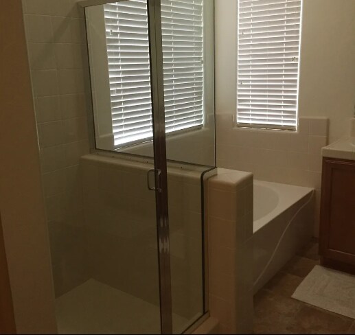 Building Photo - 1425 N Oliveto Ct