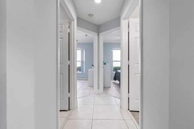 Building Photo - 6791 Lantern Key Dr