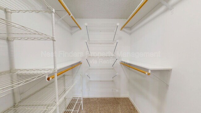 Building Photo - 322 Sunrise Cir