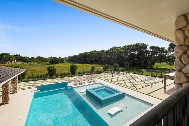 Building Photo - 3320 SW 121st Ave