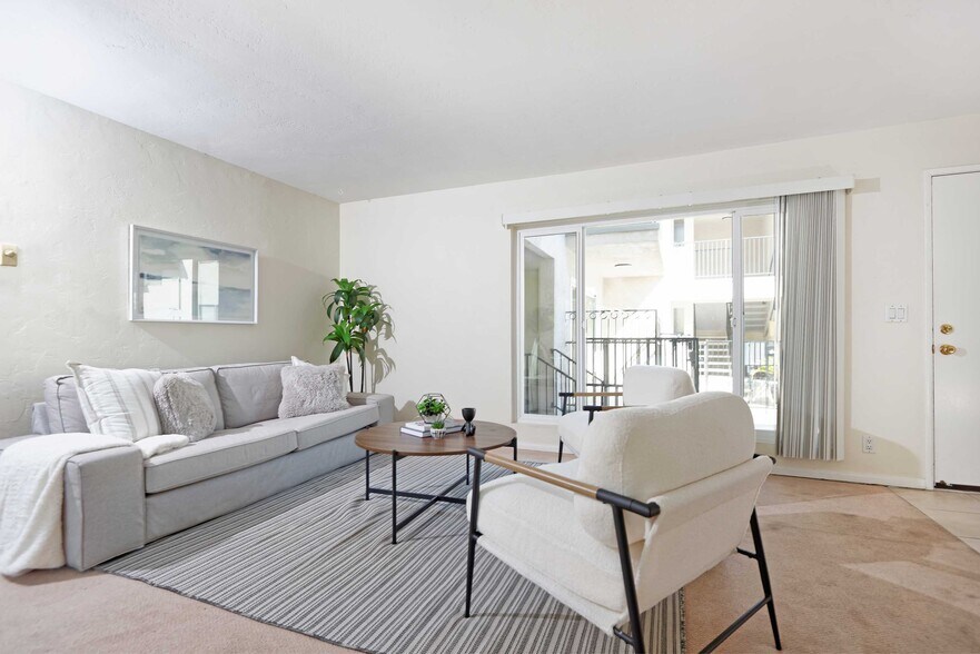 Building Photo - 2002 Missouri St