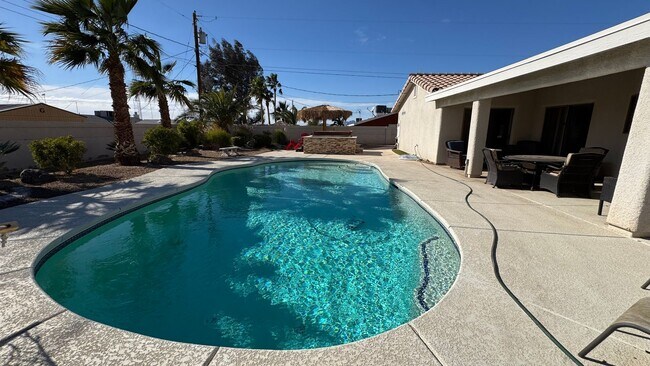 Building Photo - Furnished Pool Home Rental!!