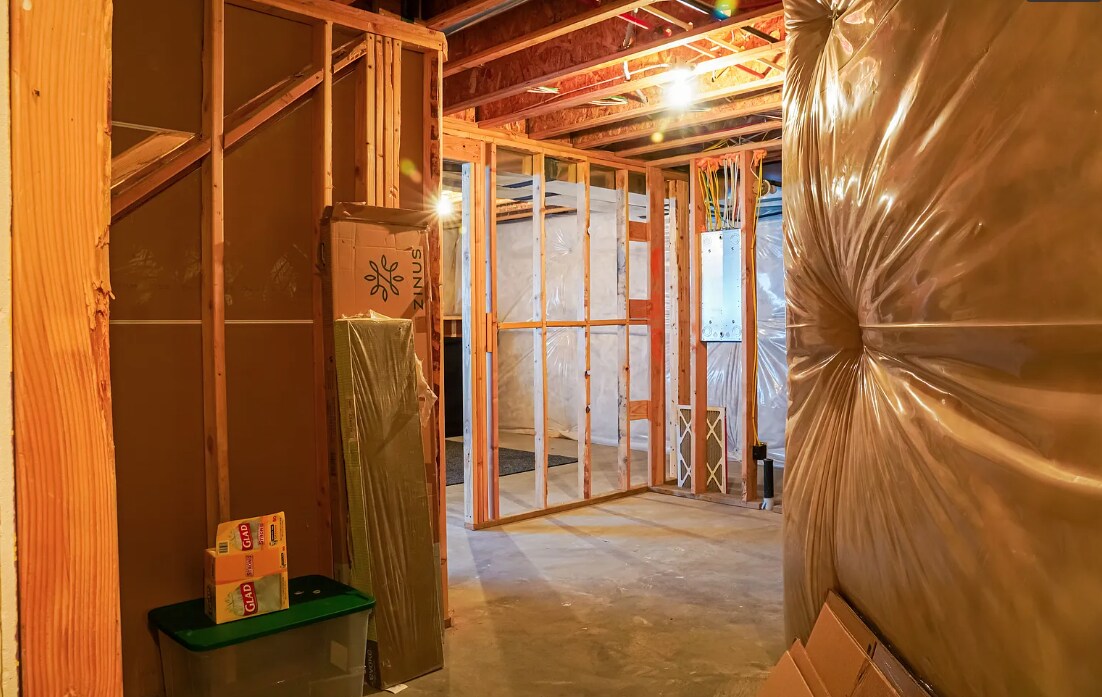 Building Photo - 959 S 2100 W