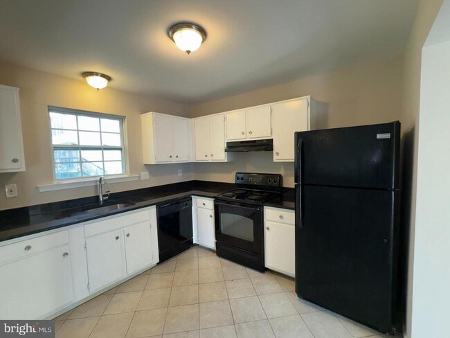 Building Photo - 2119 Princess Anne Ct