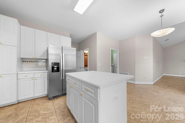 Building Photo - 214 Southern Cross Ln