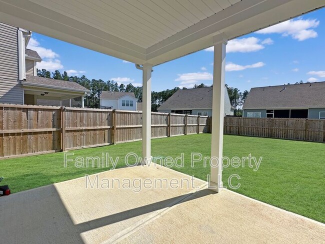 Building Photo - 105 Whimbrel Dr