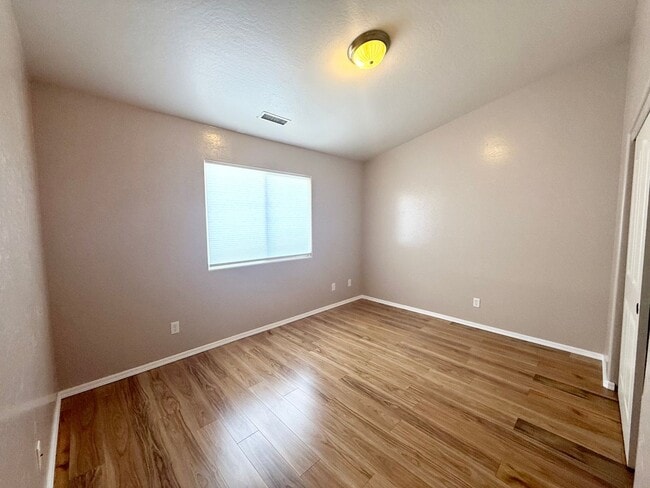 Building Photo - Nice duplex in Prescott Valley