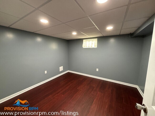 Building Photo - 1410 Evergreen Rd