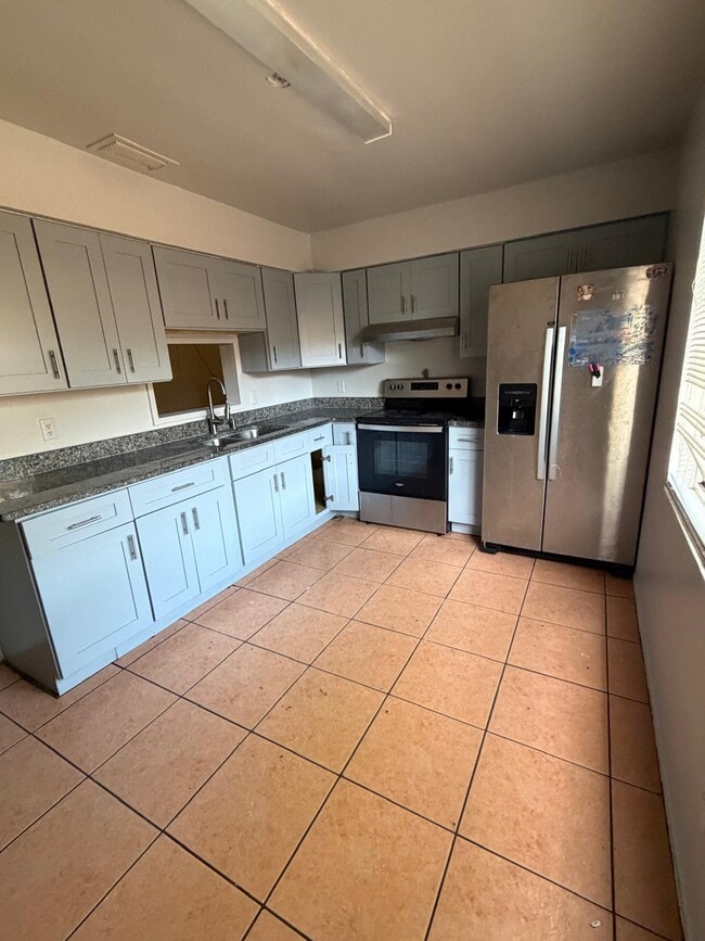 Building Photo - 101 Red Cedar Dr