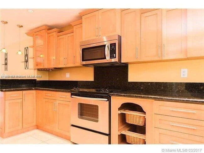 Building Photo - 8119 SW 81st Pl