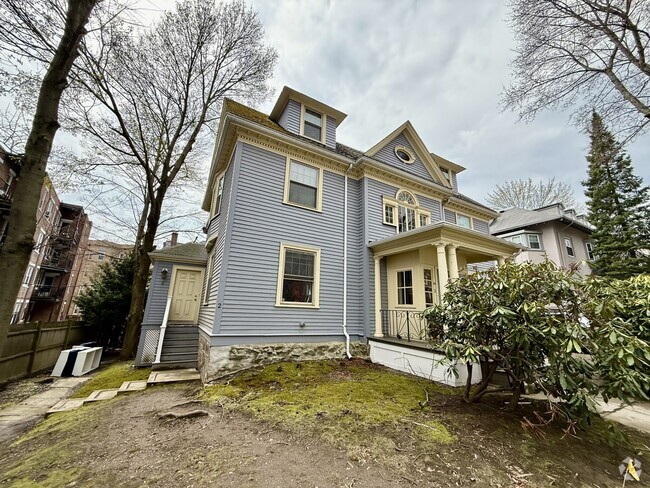 Building Photo - 77 Englewood Ave