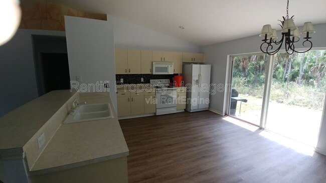 Building Photo - 11495 Forest Mere Dr