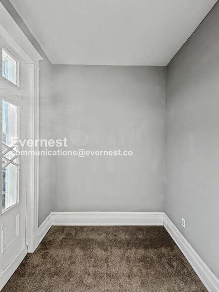 Building Photo - 2034 W Grace St