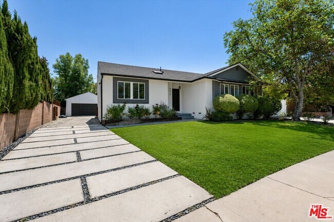 Building Photo - 6212 Tunney Ave