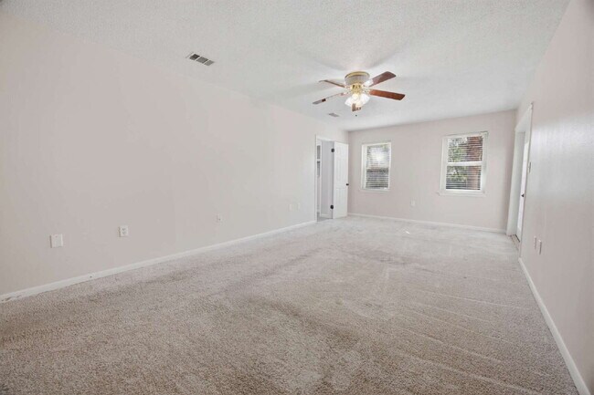 Building Photo - "Charming 4-Bedroom Shalimar Retreat- Power Included With Rent!"