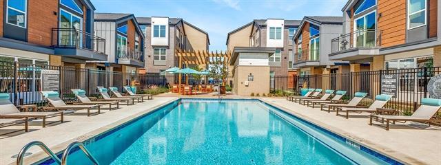 Building Photo - 10030 Garland Rd