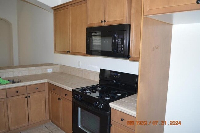 Building Photo - 2725 Amalfi