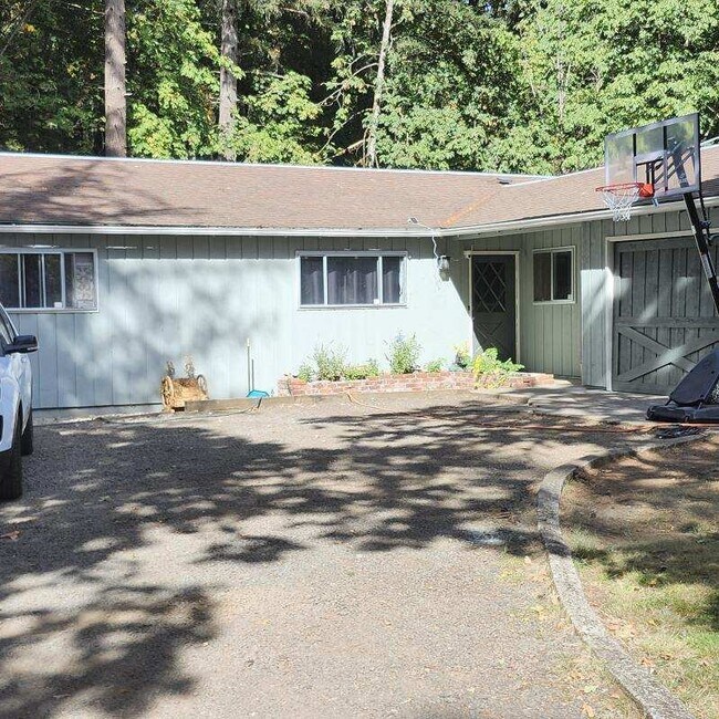 Building Photo - 35227 E Lacomb Rd