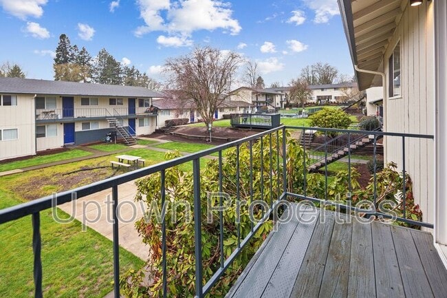 Building Photo - 13000 NW Cornell Rd