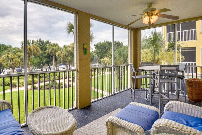 Building Photo - 400 Canopy Walk Ln