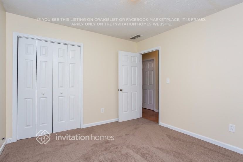 Building Photo - 2449 Windridge Dr NE