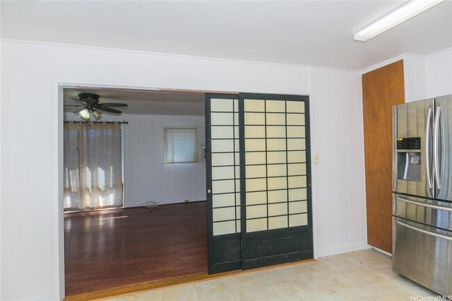 Building Photo - 730 6th Ave