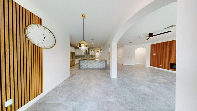 Building Photo - 6 BR  5 BA  LUXURY POOL HOME -  Fells Landing Subdivision- Minutes to Medical City!