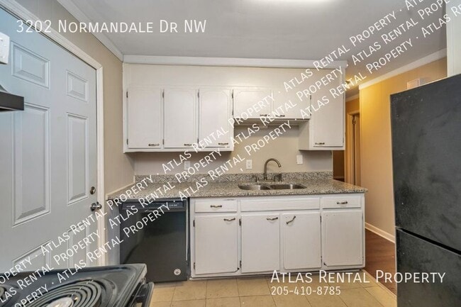 Building Photo - 3202 Normandale Dr NW