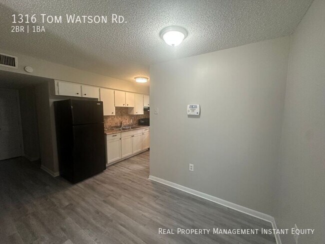 Building Photo - 1316 Tom Watson Rd