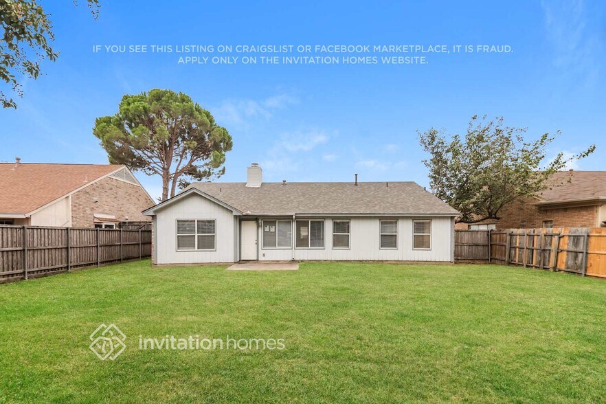 Building Photo - 7818 Spinnaker Cove