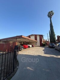 Building Photo - 530 E Myrtle Ave