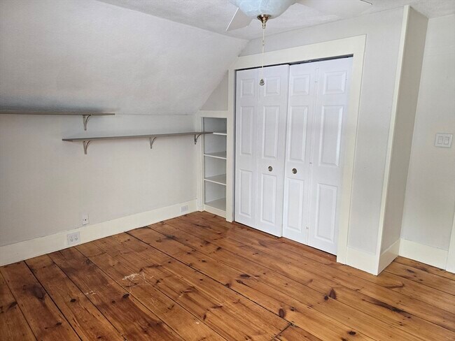 Building Photo - 223 Central St