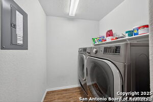 Building Photo - 8147 Sleepy Brook