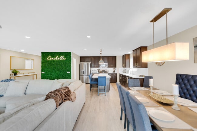 Building Photo - 84131 Azzura Way