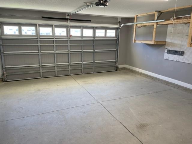 Building Photo - 305 Macarthur Dr