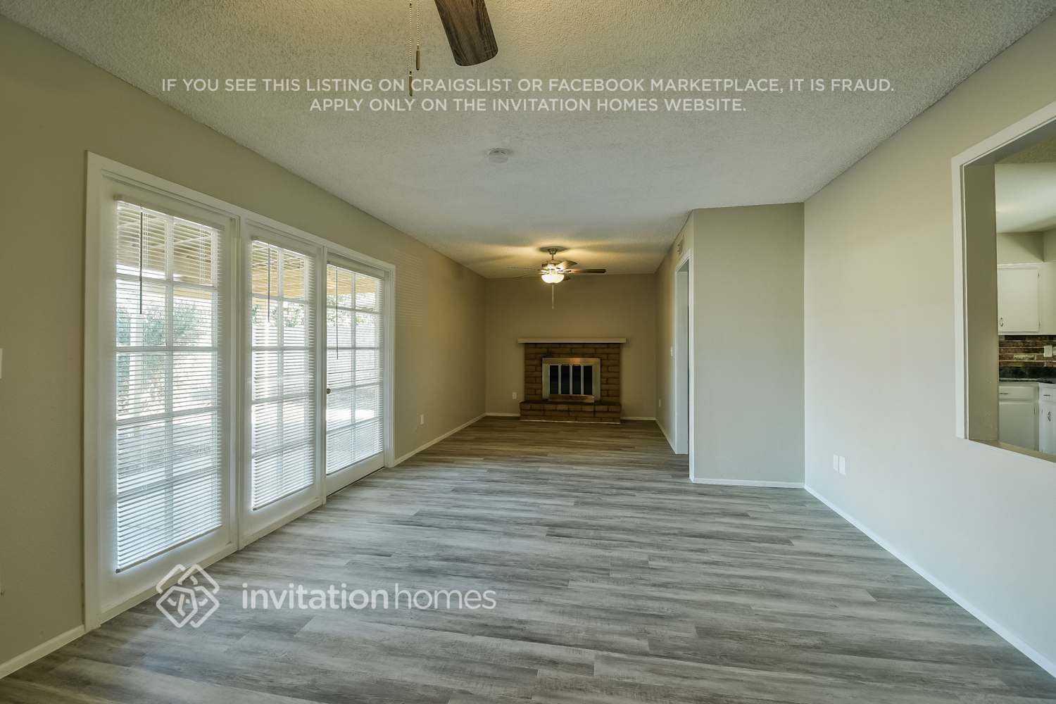 Building Photo - 1102 W Helena Dr