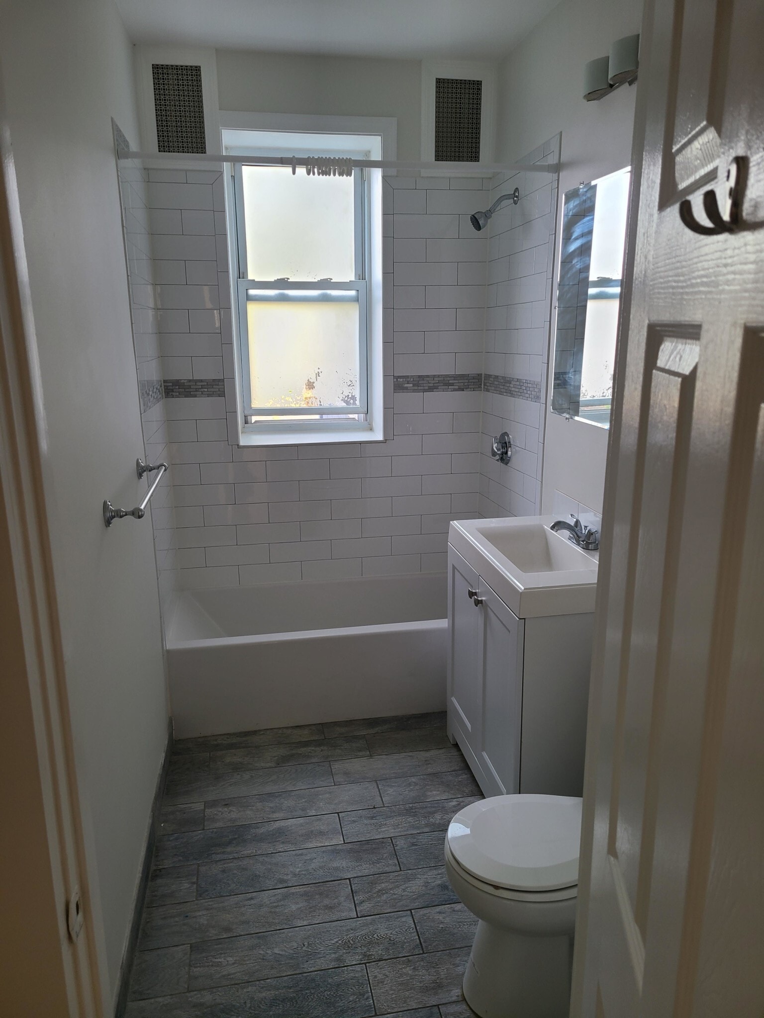 Building Photo - 12 Farrington Ave