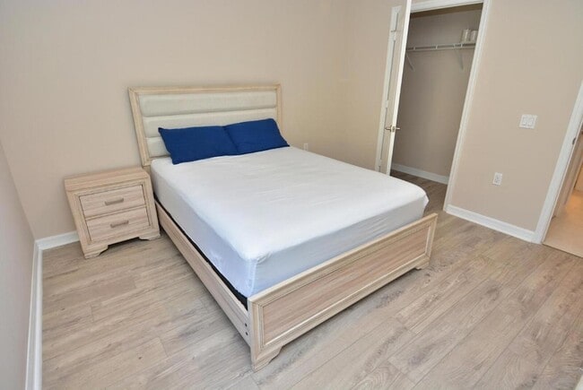 Building Photo - 3524 Carriage Pointe Cir