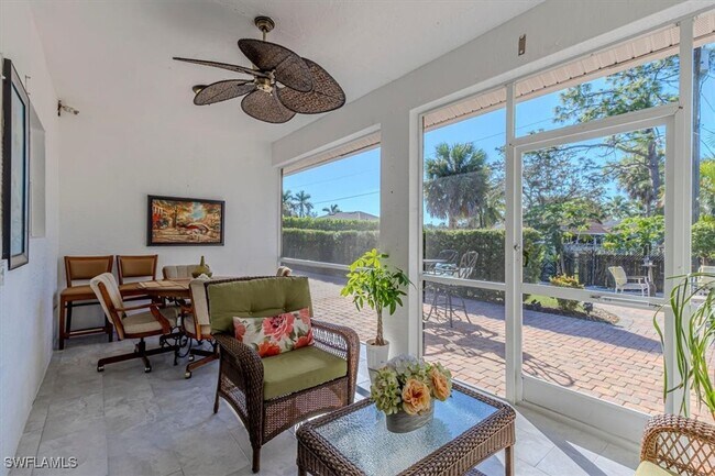 Building Photo - 27518 Pinecrest Ln