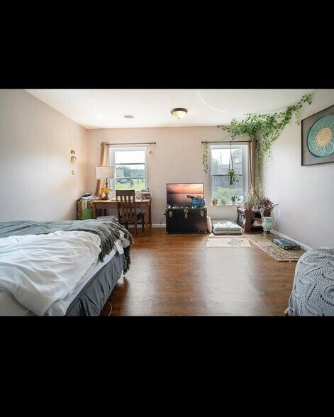 Building Photo - 121 Birdseye View Dr