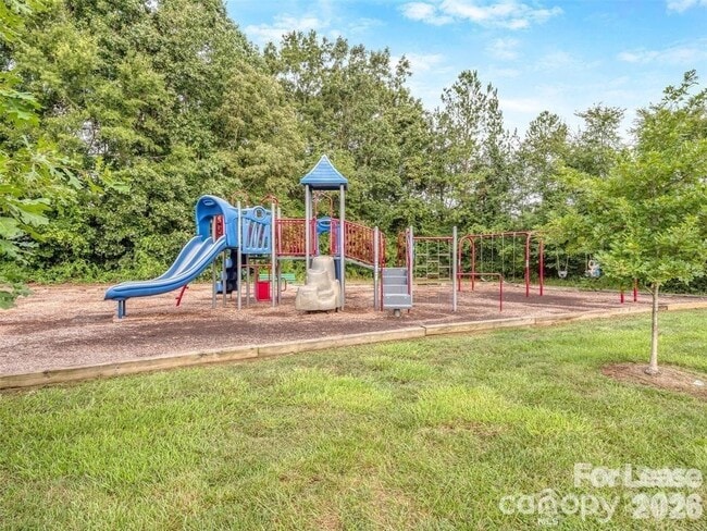 Building Photo - 8715 Parkchester Dr