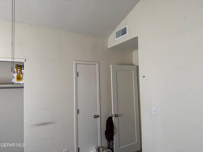 Building Photo - 4124 Edgar Park Ave