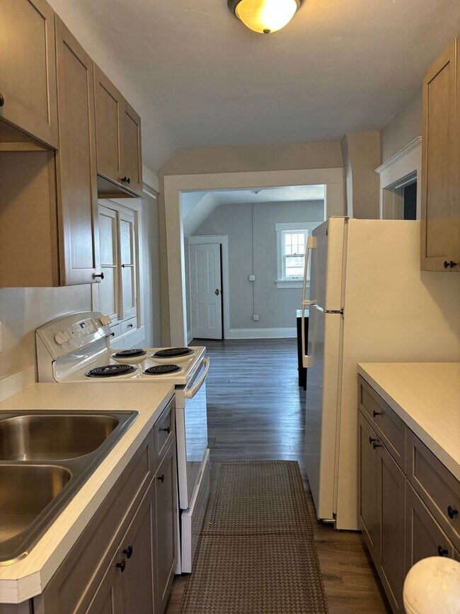 Building Photo - 516